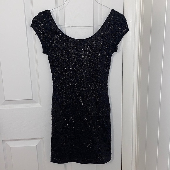 Short Sleeve Sequin Party Dress - Picture 1 of 10